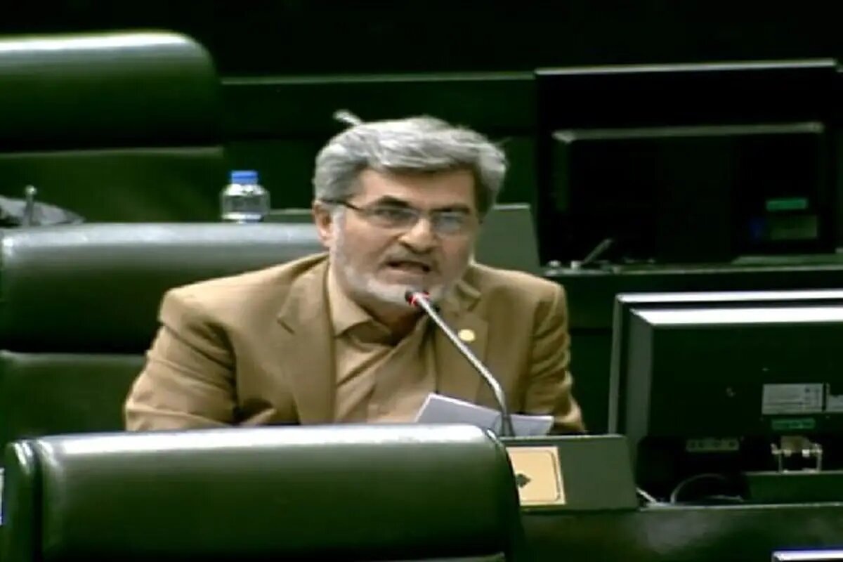 مخزن ذخیره آب باران در ساختمان ها و بیابان های کشور ایجاد شود