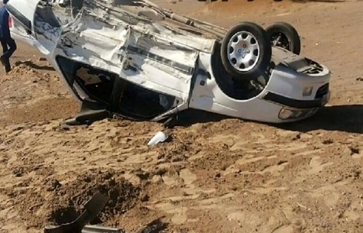 مرگ یکی از کارکنان خانم بیمارستان جیرفت بر اثر واژگونی خودرو