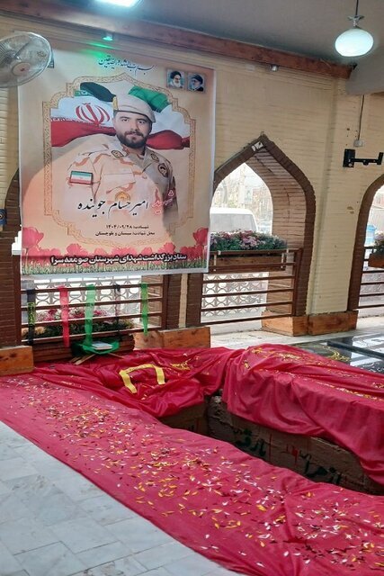 پیکر مطهر شهید امنیت «امیرحسام جوینده» در صومعه‌سرا تشییع شد
