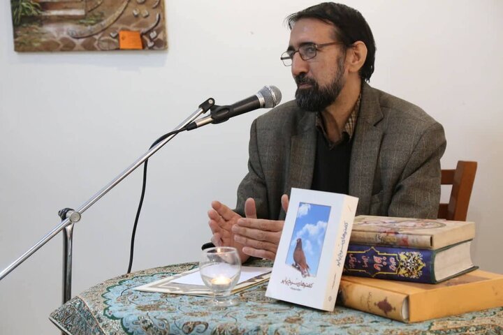 رونمایی «کفترهای سُرخِ پاپَر»؛ داستانی از رنج، طنز و جهان ذهنی نویسنده