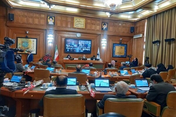 اختلاف بر سر زمان تذکرات در صحن شورای شهر تهران