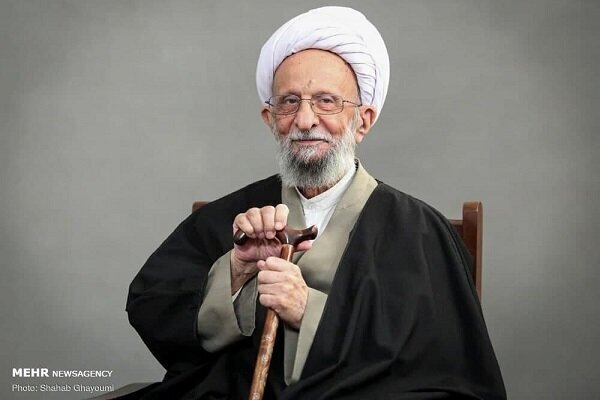 دوره سیر مطالعاتی آثار و اندیشههای آیت الله مصباح یزدی برگزار میشود