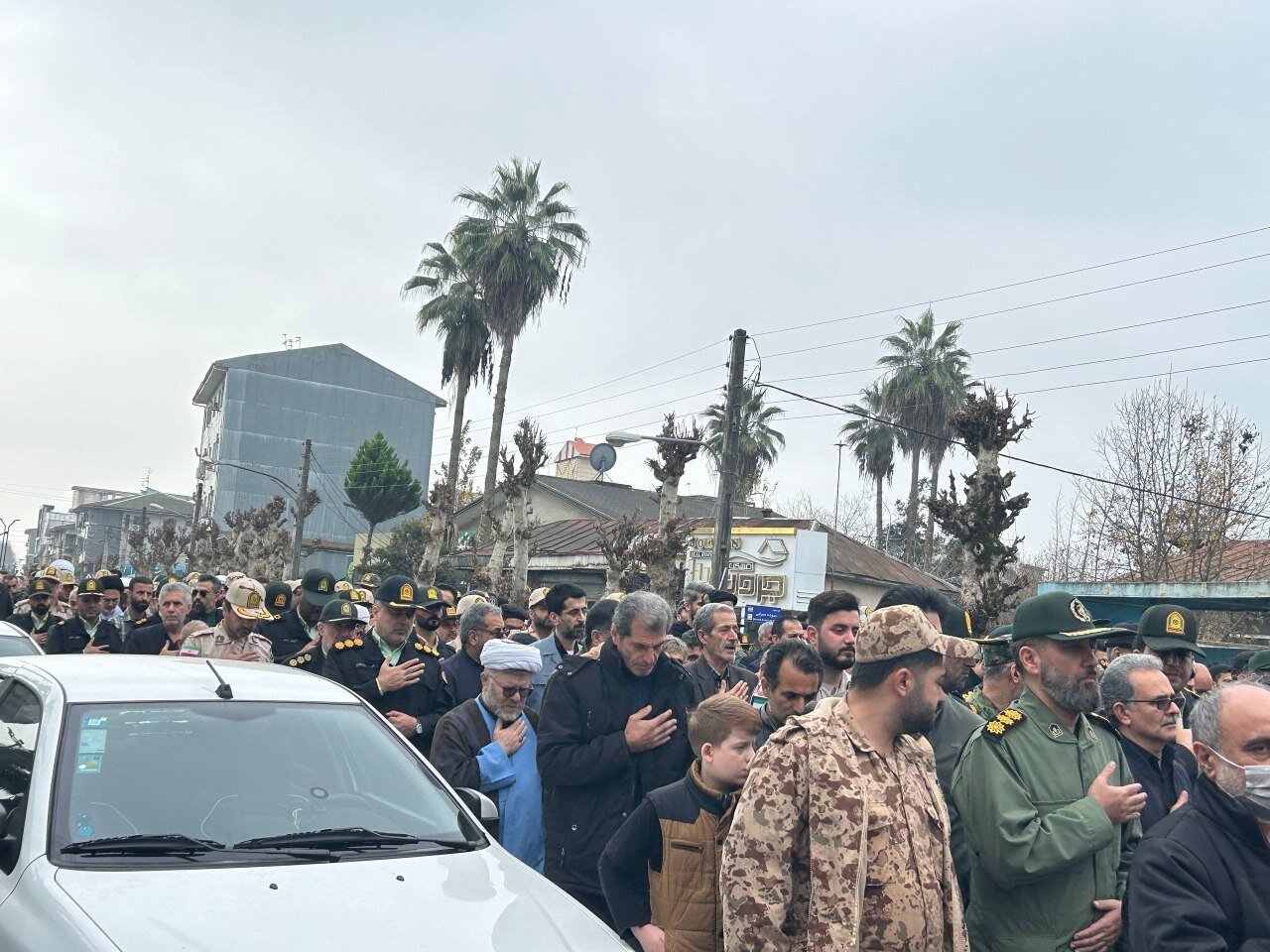 پیکر شهید مرزبانی «امیرحسام جوینده» در صومعهسرا تشییع و به خاک سپرده شد