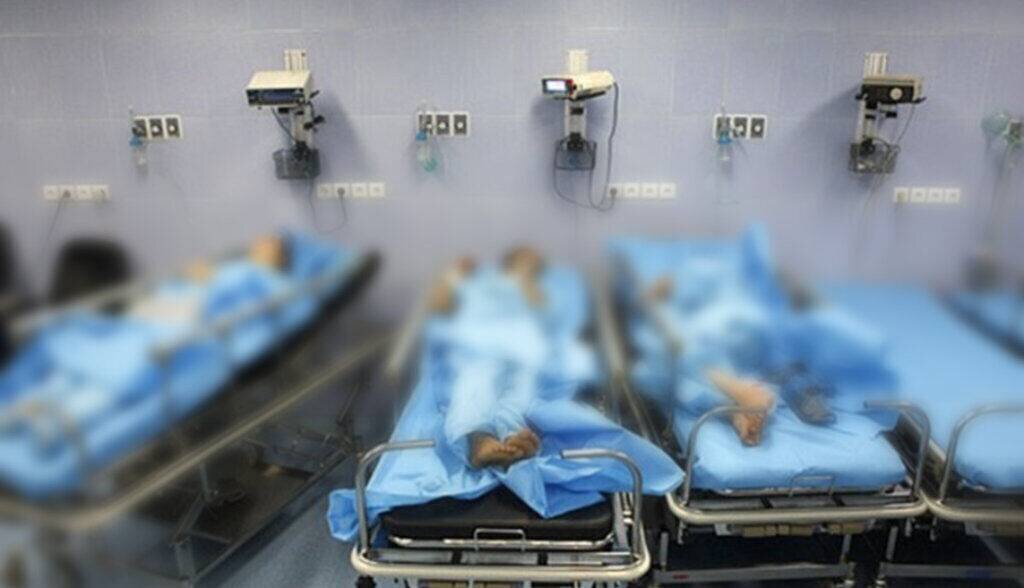 آب مشکوک، احتمال مسمومیت دانشآموزان یک مدرسه در حاجیآبادِ هرمزگان