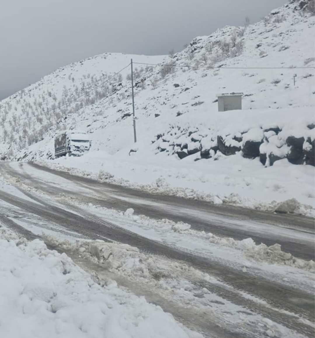 بارش برف‌ در گذرگاه کیلی
