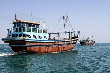 توقیف 2 لنج حامل مواد مخدر و سوخت قاچاق در چابهار