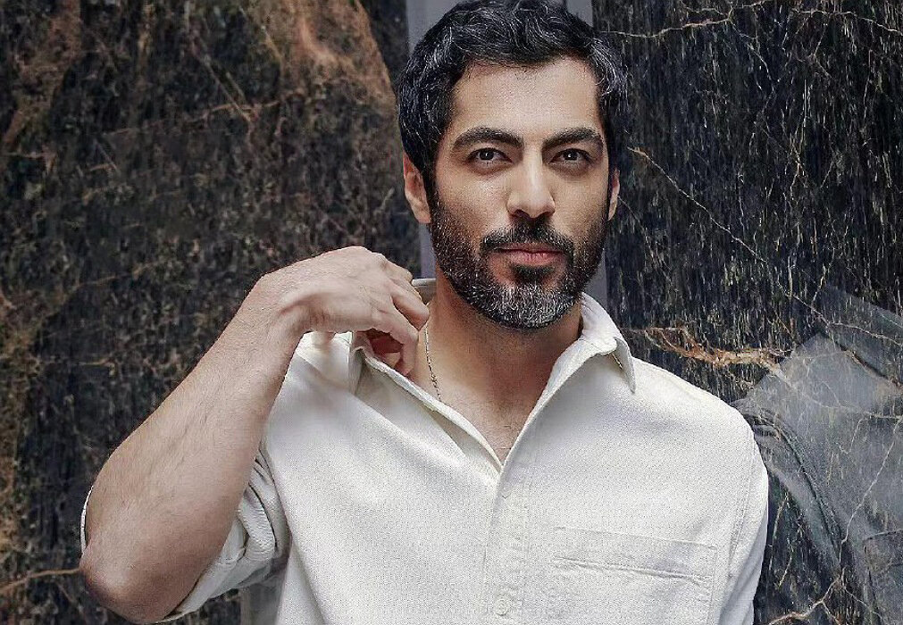 قدرت نوید پورفرج در مقابل جواد عزتی را ببینید