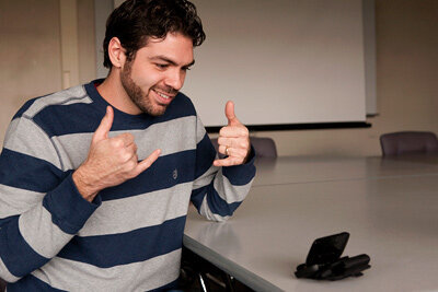 تلفن همراه ناشنوایان