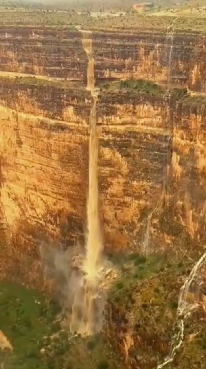 باران عشق به کارگردانی طبیعت