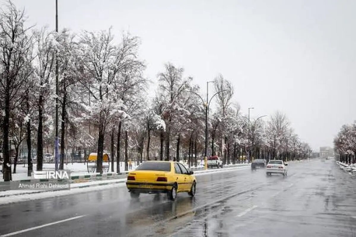 آغاز بارش برف در برخی محورهای چهارمحال و بختیاری