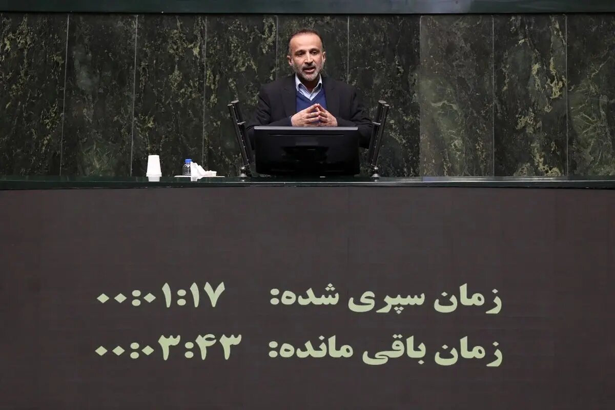 ۱۵ صادرکننده با ۹۰۰ کارت بازرگانی یکبار مصرف، ارز صادراتی را بازنگردانده‌اند