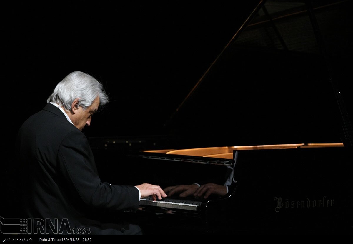 کلاسهای ۳۰ دقیقهای کمکی به یادگیری ساز پیانو نمیکند/ توصیه به هنرجویان