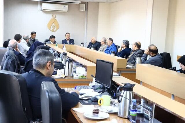 پیگیری مطالبات ۲۱ هزار عضو جامعه پزشکی مشهد در نشست فرماندار با نظام پزشکی