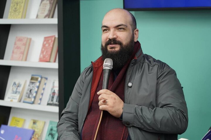 کتاب «پیاده دیدن»، آنچه من دیده‌ام و چگونه آن را فهمیده‌ام است