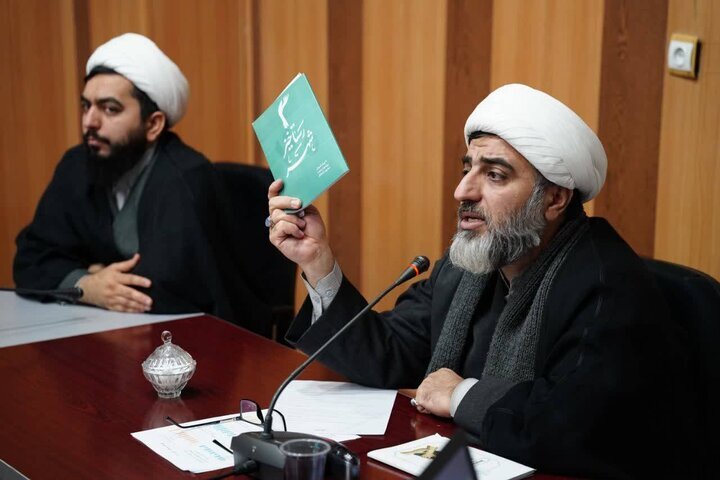 طرح «زندگی با آیهها» پرچم خدمت به قرآن و افتخار جبهه انقلاب است