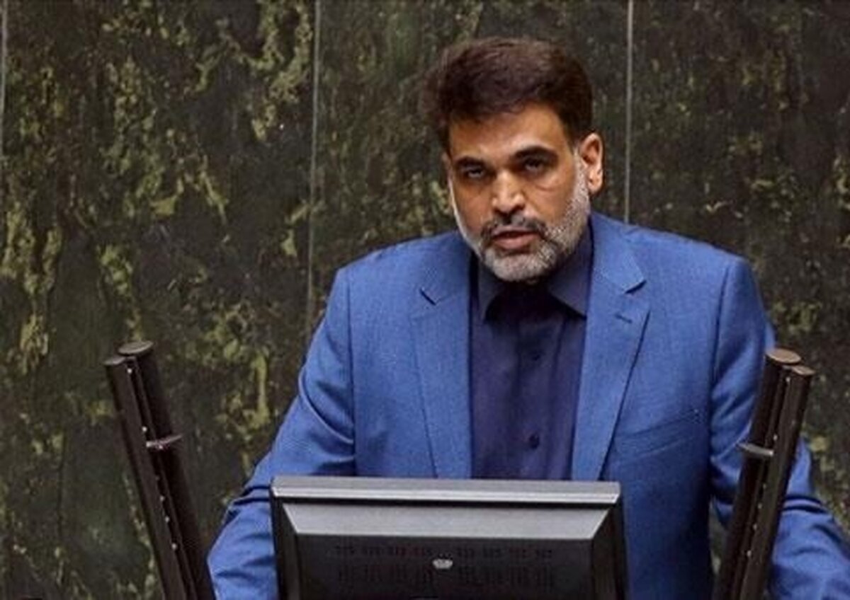 توسلی: دیروز یک جلسه بینتیجهِ بیخودی گذاشتیم تصمیمی هم گرفته نشد و دو هزار تومان رفت روی دلار + فیلم