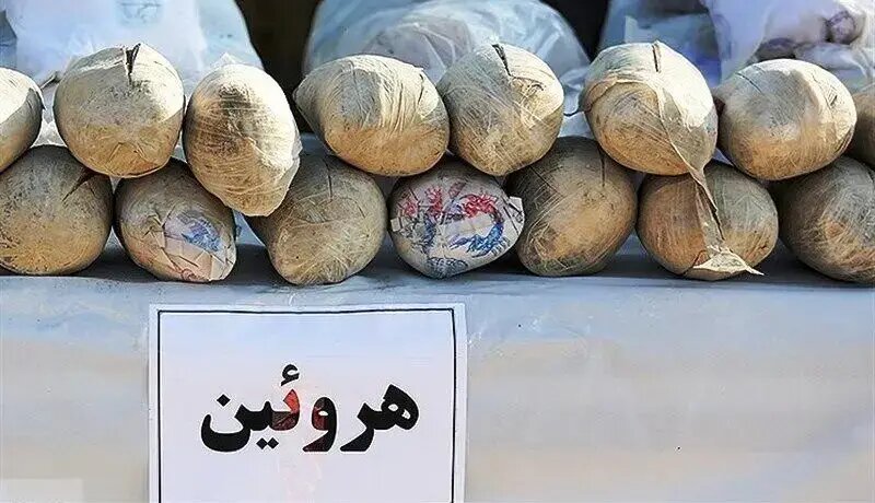 کشف ۱۴ بسته هروئین از معده مسافر
