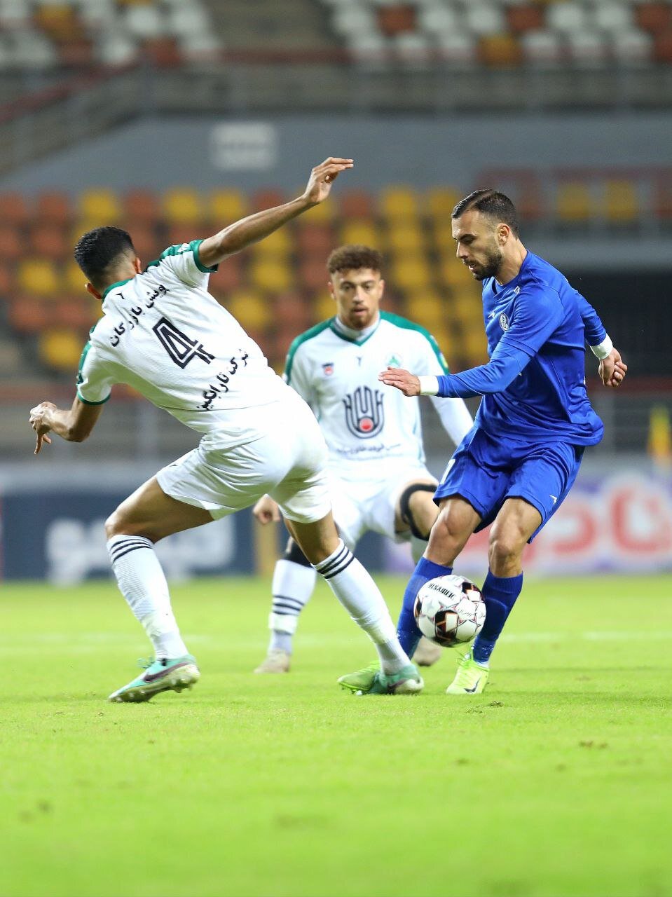 عصبانیت شدید خلیفه‌اصل از مهاجم تیمش