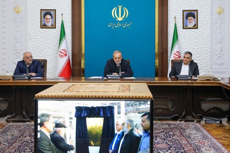 افتتاح بزرگ‌ترین مرکز فرآورش نفت کشور در کارون