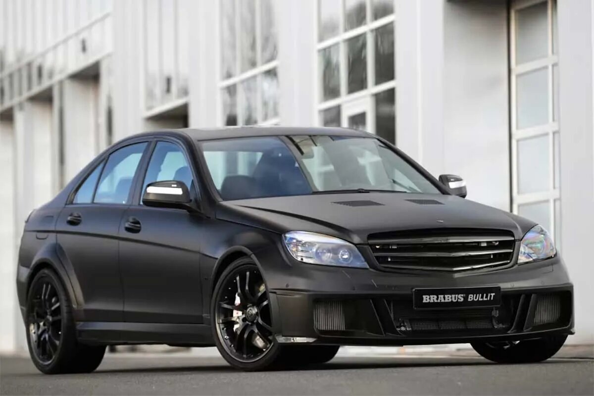 داستان مرسدس بنز C کلاس با موتور V12 و قدرتی بیشتر از فراری