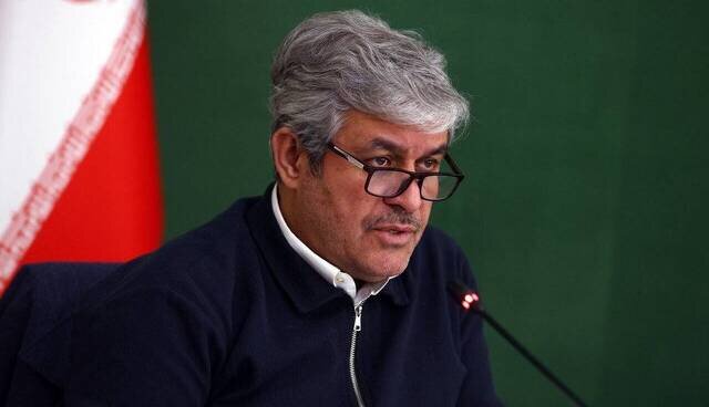 تاجگردون: مجلس برای افزایش حقوق کارمندان در سال آینده تلاش می‌کند