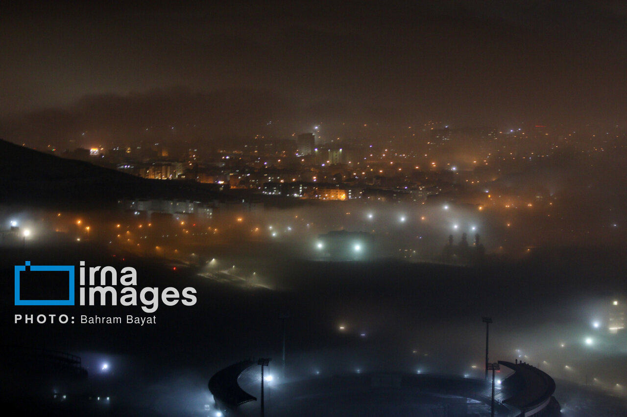 عکس/ زنجان در مه