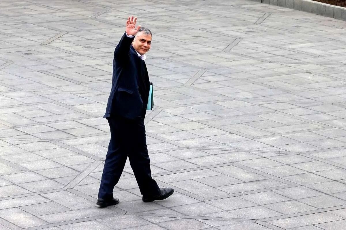 راه حل وزیر نفت برای جبران کاهش درآمد کشور به دلیل کاهش قیمت جهانی نفت