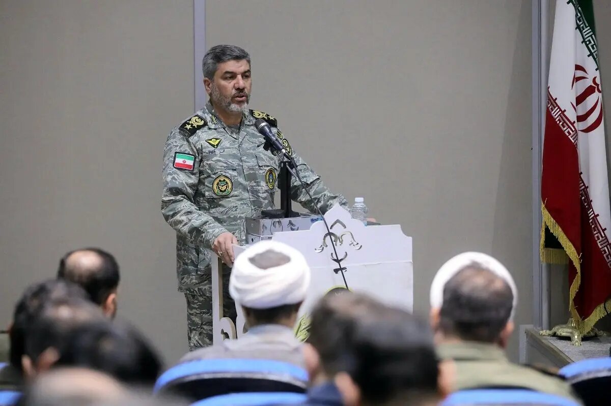 لزوم دستیابی به علم و دانش برای ساخت تمدن بزرگ اسلامی