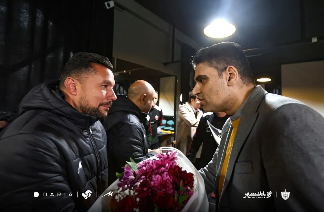 تبریک باشگاه پرسپولیس به مربیان و بازیکنان مسیحی به مناسبت کریسمس