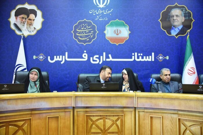 از قانون نابرابر تا طبیعت بی‌حامی؛ درد دل زنان فارس با معاون رئیس‌جمهور