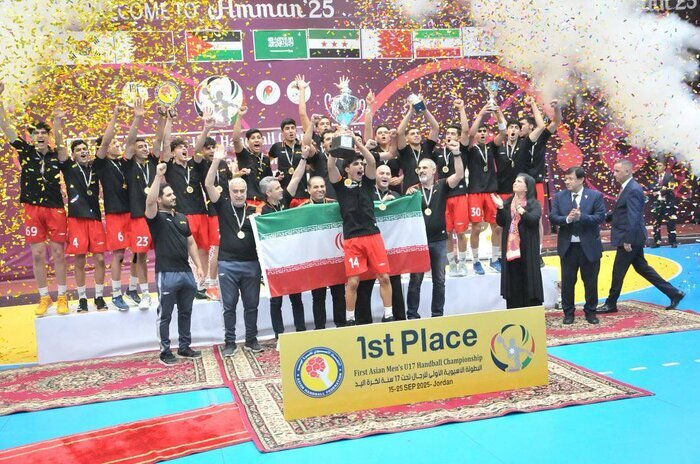 پاکدل: رافائل با دستیار جدید به ایران میآید/از عملکرد تیم ملی در ریاض اصلا راضی نبودم