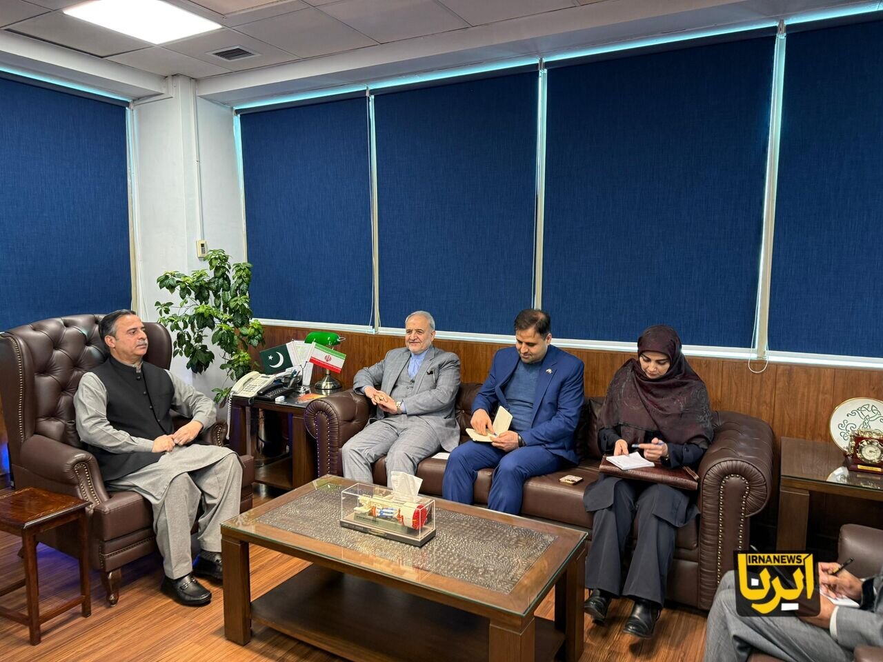 ایران و پاکستان بر اهمیت حمل و نقل دریایی در توسعه روابط تجاری تاکید کردند