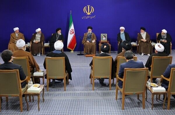 رهبر انقلاب: آیت‌الله میلانی واقعاً احیاگر حوزه علمیه مشهد بود