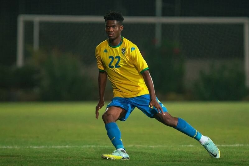 کارت زرد اندونگ در شب پیروزی استقلال