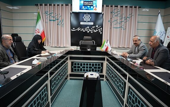 معاون وزیر بهداشت بر ضرورت آیندهپژوهی و هوشمندسازی در نظام سلامت کشور تأکید کرد