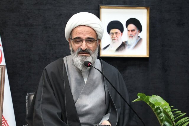 نماینده ولیفقیه در استان سمنان: تضعیف دولت خلاف توصیههای صریح رهبر معظم است