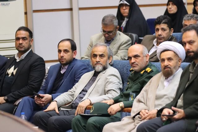 معرفی جریانهای انحرافی نشانه بلوغ فکری و بصیرت جامعه اسلامی است