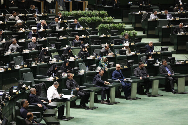 دستورکار کمیسیون های مجلس؛از بررسی طرح تشکیل «وزارت بحران» تا نظارت بر اجرای راهبرد «حجاب»