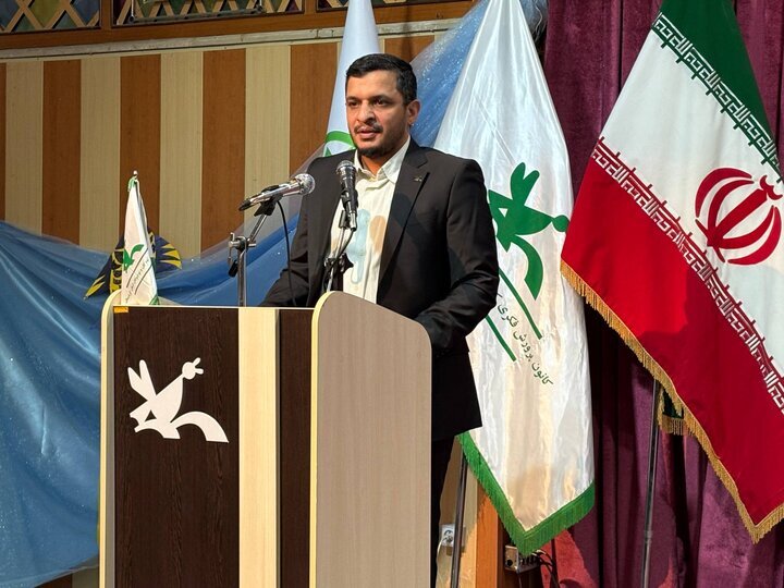 محمددینی: تولید آثار چندزبانه اولویت کانون در مسیر توسعه فرهنگی است