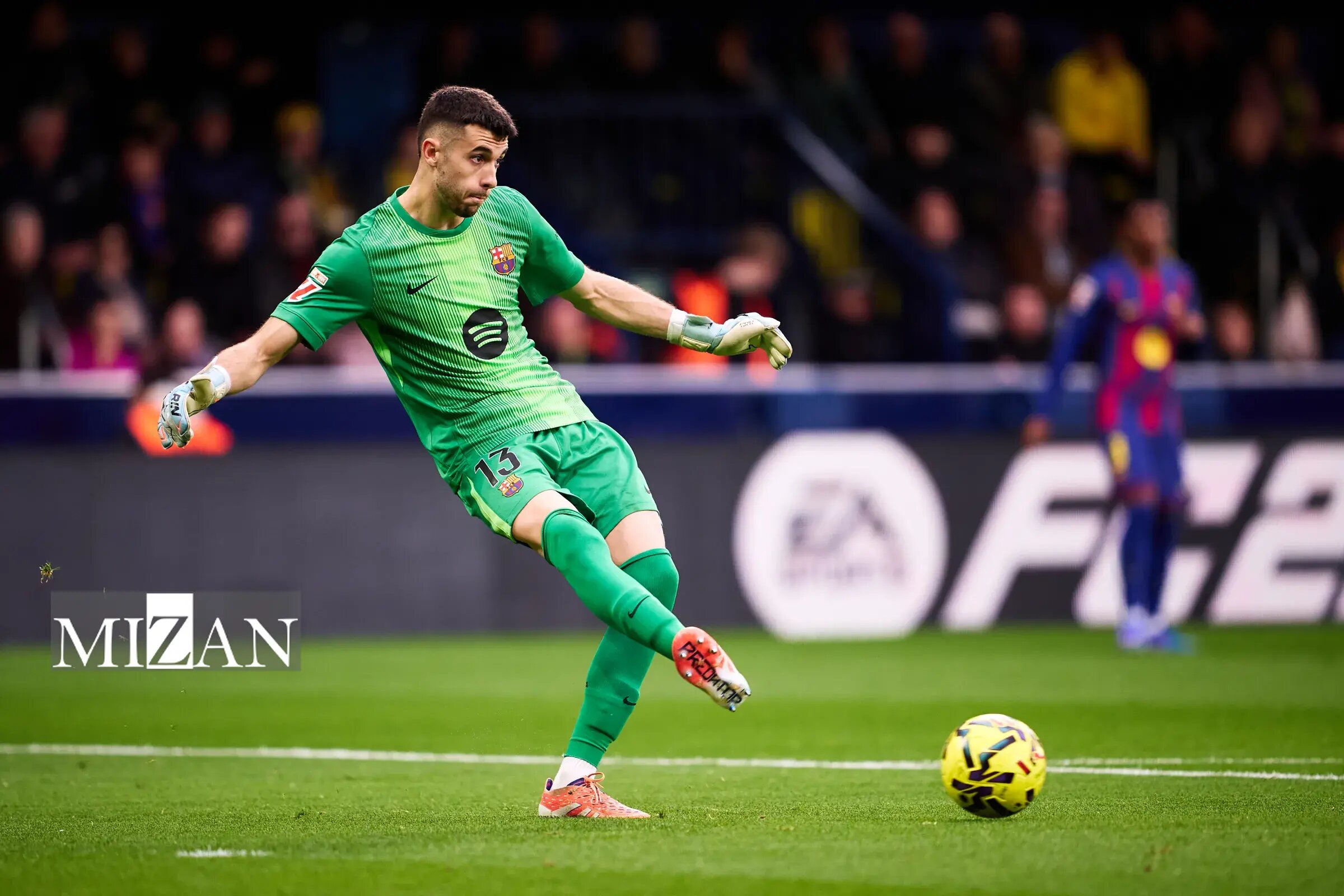 دروازهبان بارسلونا در آتش خشم و انتقام هواداران اسپانیول میسوزد/ توهین و ناسزا در انتظار گارسیا؟