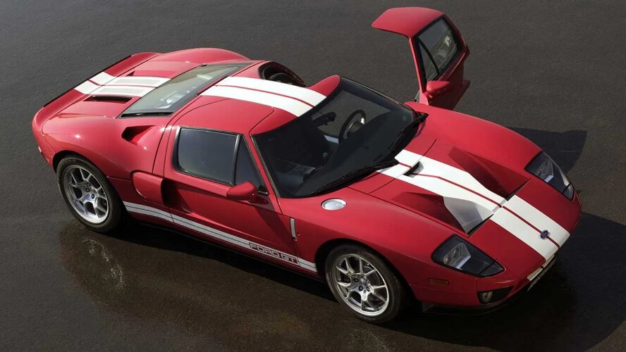 چرا فورد GT مدل ۲۰۰۵ به خودرویی ارزشمند و کلکسیونی تبدیل شد؟