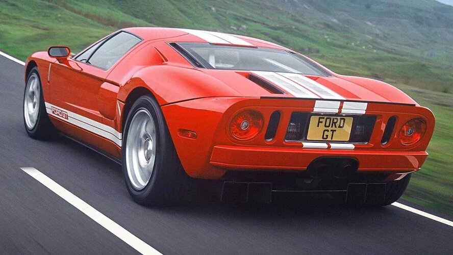 چرا فورد GT مدل ۲۰۰۵ به خودرویی ارزشمند و کلکسیونی تبدیل شد؟