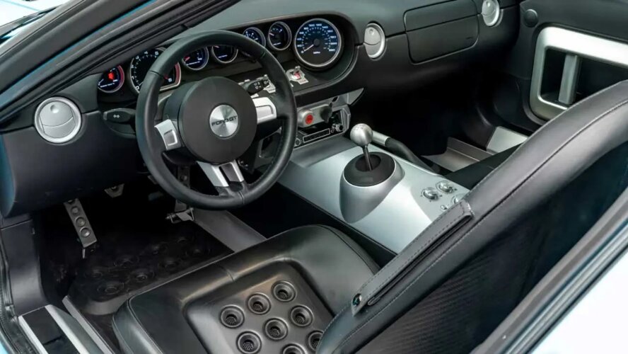 چرا فورد GT مدل ۲۰۰۵ به خودرویی ارزشمند و کلکسیونی تبدیل شد؟