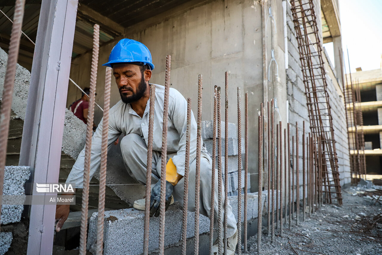 نرخ صدور و تمدید پروانه کار اتباع خارجی مشخص شد