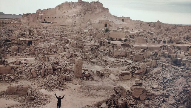 از کوچه‌های خاکی بم تا لزوم توجه به آسیب‌های روانی زلزله + عکس