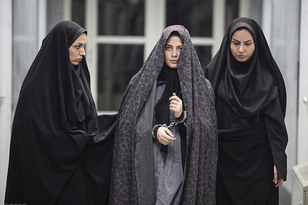 نمایش «هیس! دخترها فریاد نمی‌زنند» در موزه هنرهای معاصر تهران