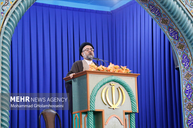 امام جمعه موقت بوشهر: آبهای حاصل از باران ذخیره شوند