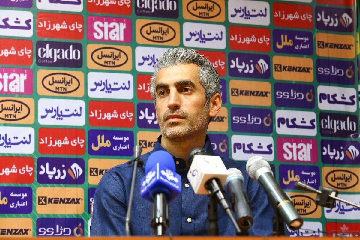 جباری: سوتهای داور بازیکنان ما را عصبی کرد/ دستمان بسته است و برای تعویضها به مشکل میخوریم