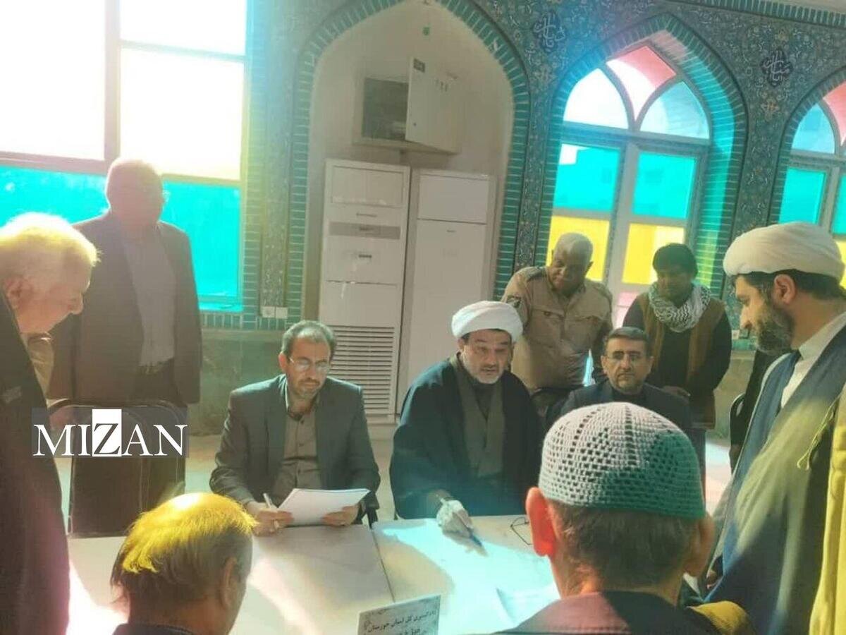 رئیس کل دادگستری خوزستان به درخواست‌های ۴۵ شهروند رسیدگی کرد 