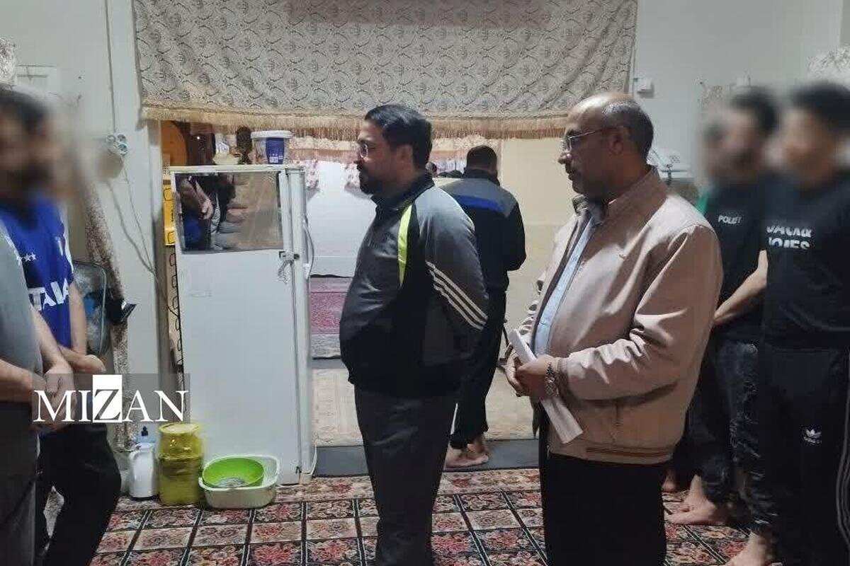 بازدید شبانه دادستان شاهرود از زندان و اعطای ۷۷ فقره ارفاق قانونی به زندانیان